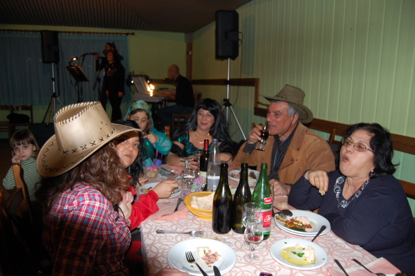 Amici di Tony e Mary 0019.JPG